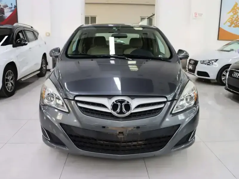 2013 BAIC E-Series с пробегом 19 000 км