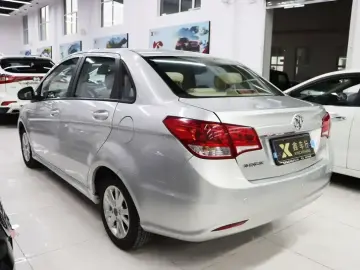 2013 BAIC E-Series с пробегом 35 000 км