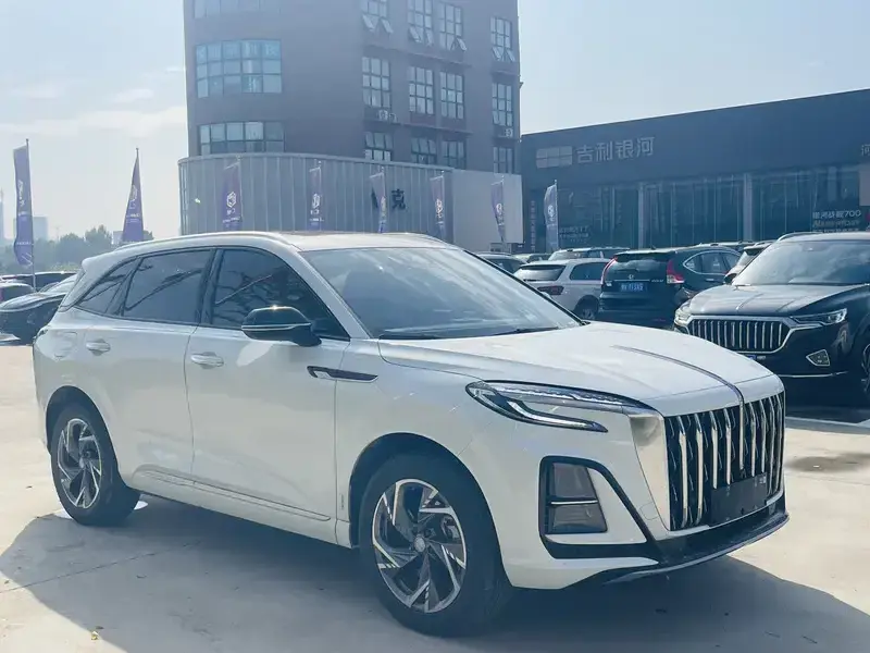 2024 Hongqi HS3 с пробегом 26 300 км