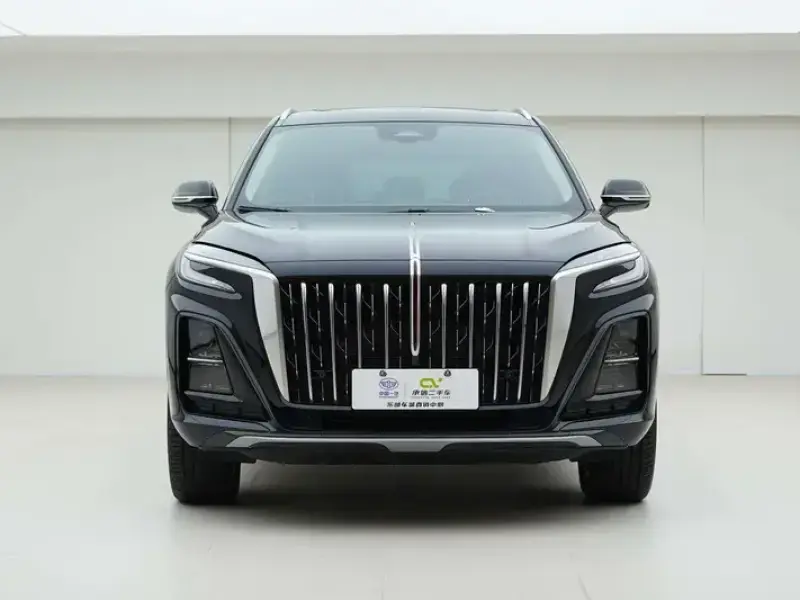 2025 Hongqi HS3 с пробегом 2 000 км
