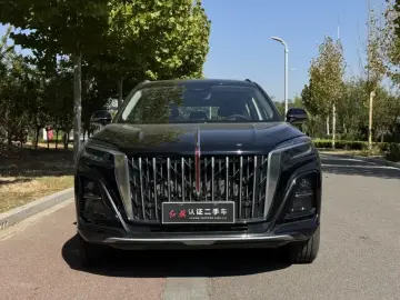 2025 Hongqi HS3 с пробегом 9 000 км