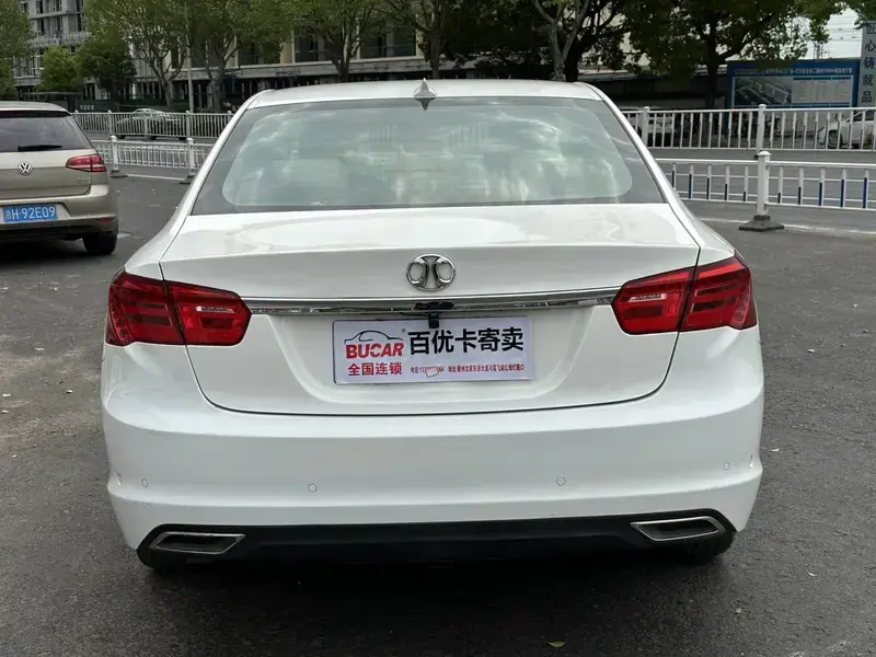 2013 BAIC Senova D70 с пробегом 80 000 км