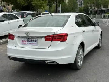 2013 BAIC Senova D70 с пробегом 80 000 км