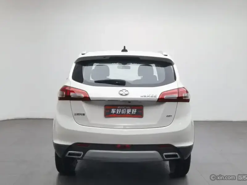 2015 BAIC Senova X65 с пробегом 85 900 км