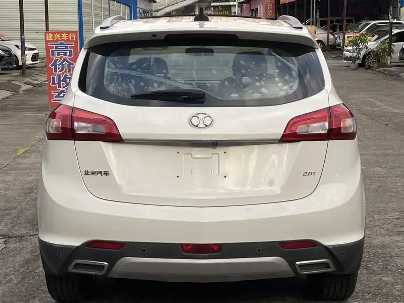 2015 BAIC Senova X65 с пробегом 93 000 км