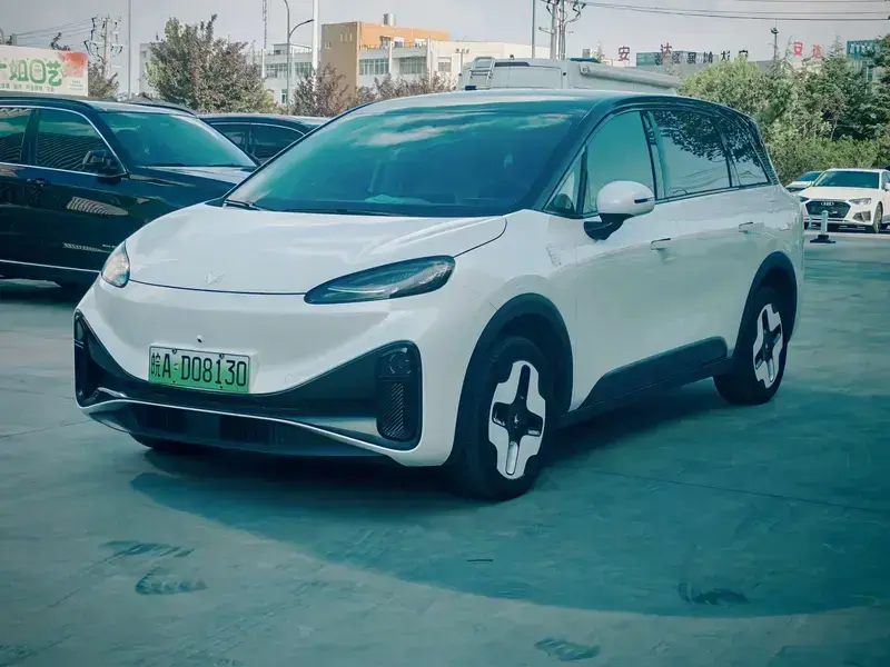 2023 Arcfox Koala с пробегом 28 000 км