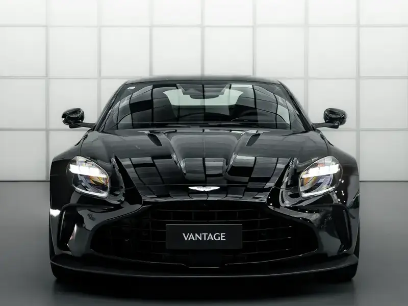 2024 Aston Martin Vantage с пробегом 6 000 км