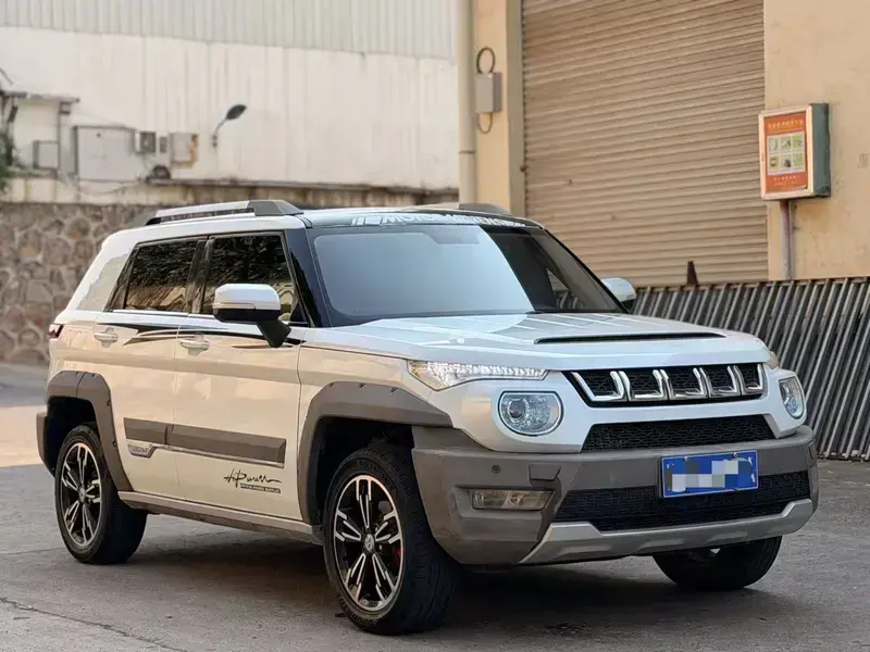 2016 BAIC Beijing Offroad BJ20 с пробегом 156 000 км