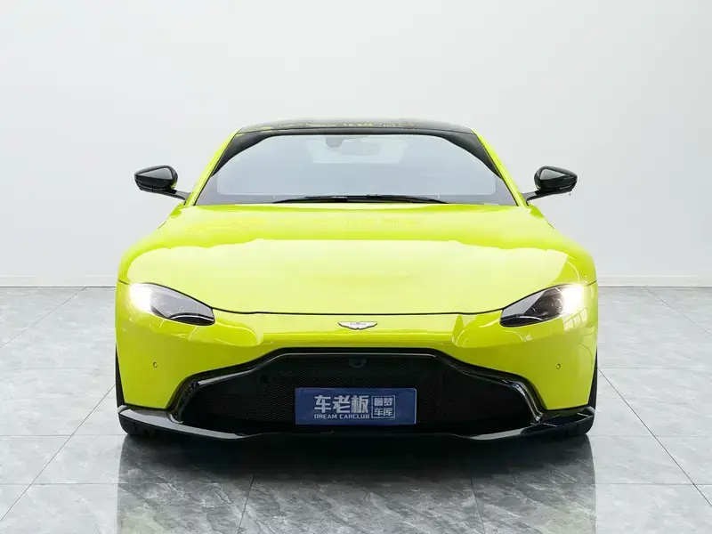 2018 Aston Martin Vantage с пробегом 28 300 км