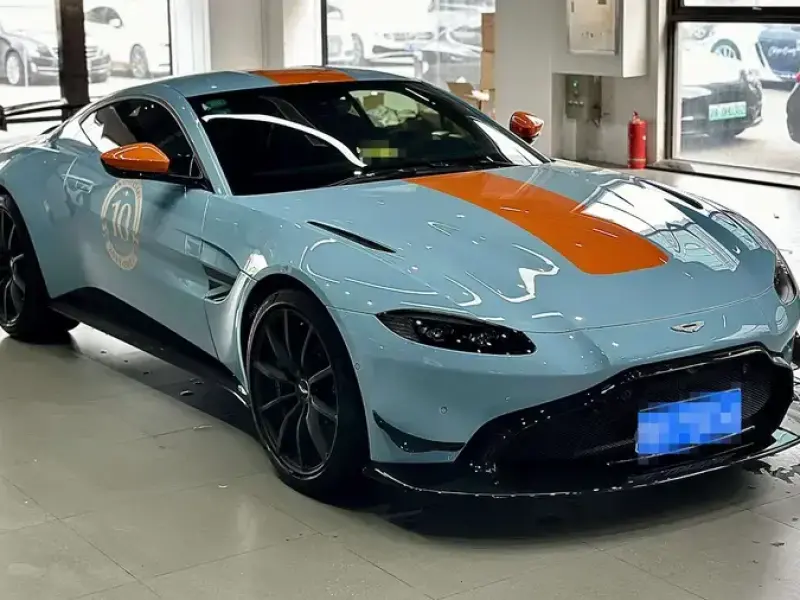 2020 Aston Martin Vantage с пробегом 22 000 км