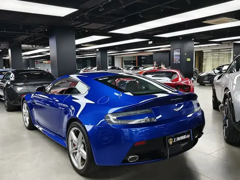 2016 Aston Martin Vantage с пробегом 7 800 км