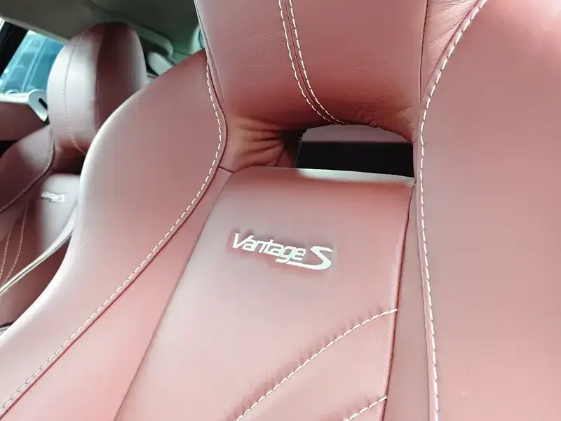 2016 Aston Martin Vantage с пробегом 7 800 км