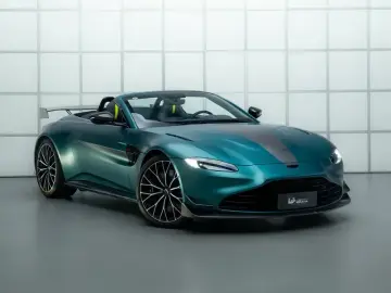 2022 Aston Martin Vantage с пробегом 5 200 км