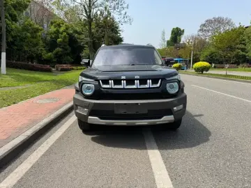 2016 BAIC Beijing Offroad BJ20 с пробегом 120 000 км