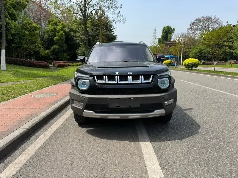 2016 BAIC Beijing Offroad BJ20 с пробегом 120 000 км