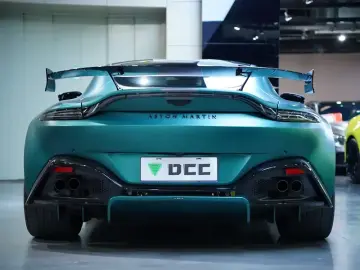 2022 Aston Martin Vantage с пробегом 32 800 км