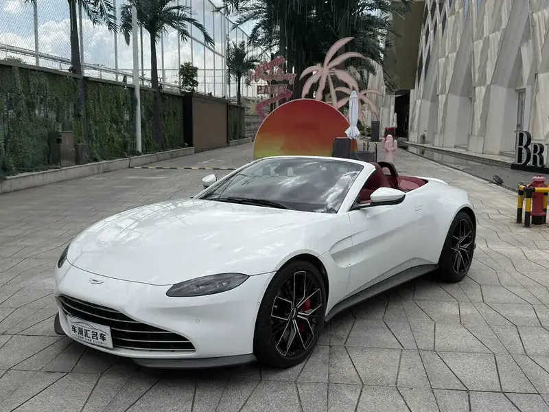 2020 Aston Martin Vantage с пробегом 29 000 км