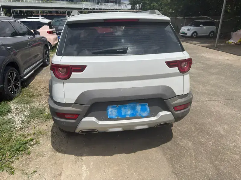 2016 BAIC Beijing Offroad BJ20 с пробегом 80 000 км