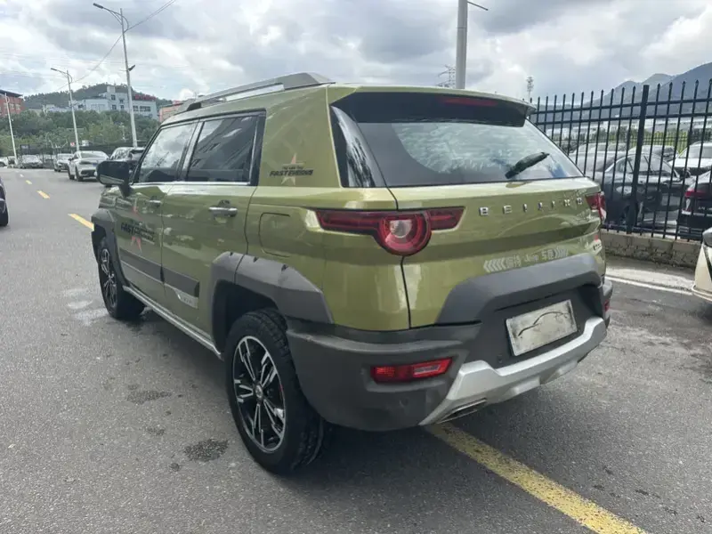 2016 BAIC Beijing Offroad BJ20 с пробегом 70 000 км