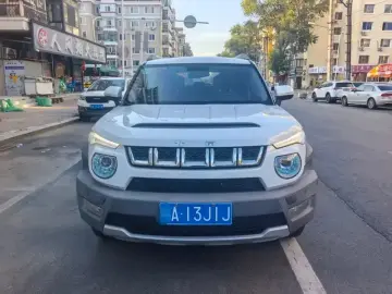 2016 BAIC Beijing Offroad BJ20 с пробегом 120 000 км