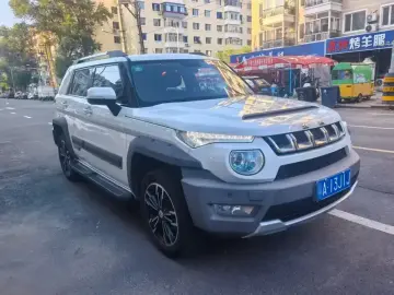 2016 BAIC Beijing Offroad BJ20 с пробегом 120 000 км