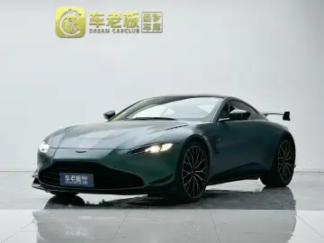 Aston Martin Vantage