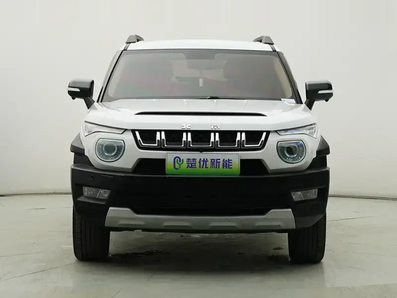 2018 BAIC Beijing Offroad BJ20 с пробегом 160 000 км