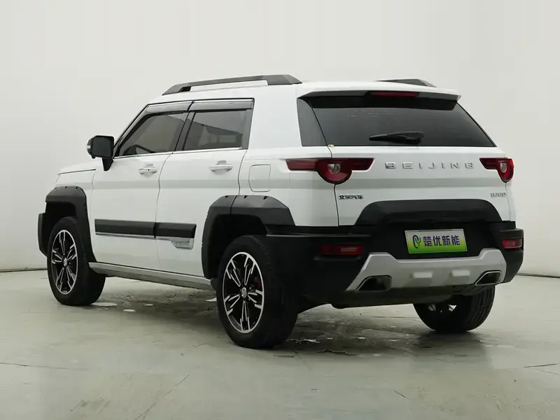 2018 BAIC Beijing Offroad BJ20 с пробегом 160 000 км