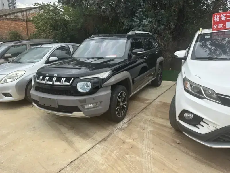 2016 BAIC Beijing Offroad BJ20 с пробегом 140 000 км