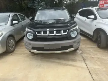 2016 BAIC Beijing Offroad BJ20 с пробегом 140 000 км