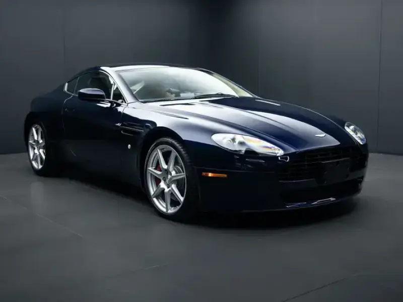 2007 Aston Martin Vantage с пробегом 32 000 км