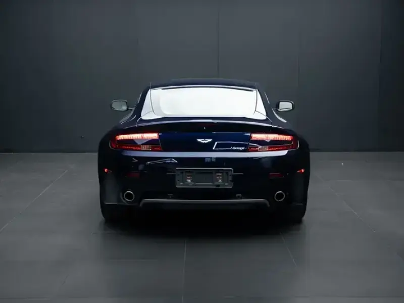 2007 Aston Martin Vantage с пробегом 32 000 км