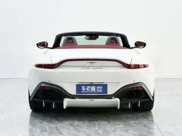 2022 Aston Martin Vantage с пробегом 31 400 км