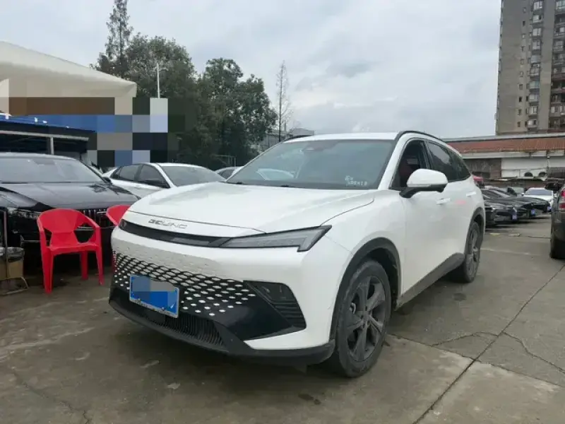 2022 BAIC Mofang с пробегом 80 000 км