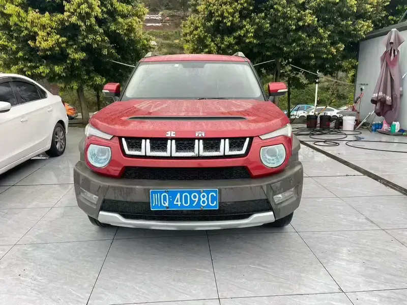 2016 BAIC Beijing Offroad BJ20 с пробегом 120 000 км