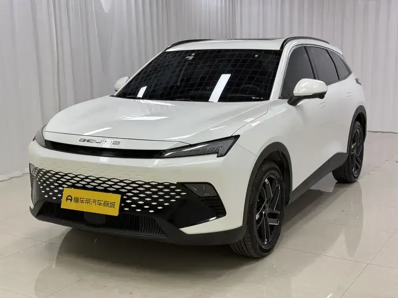 2023 BAIC Mofang с пробегом 27 900 км