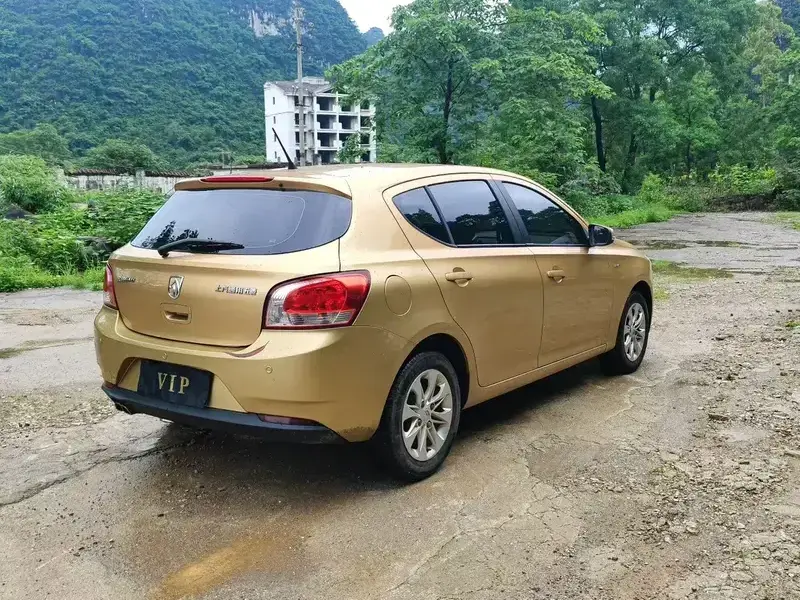 2014 Baojun 610 с пробегом 85 000 км