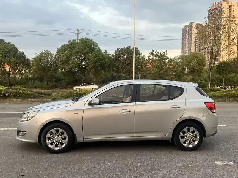 2014 Baojun 610 с пробегом 100 000 км