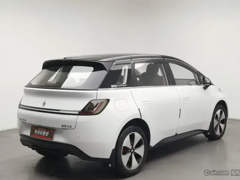 2023 Baojun Cloud с пробегом 36 600 км