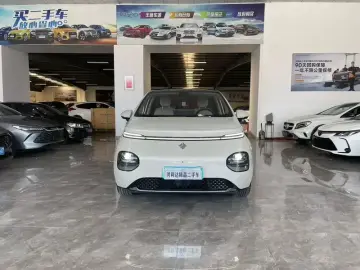 2023 Baojun Cloud с пробегом 13 000 км