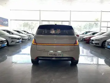 2023 Baojun Cloud с пробегом 13 000 км