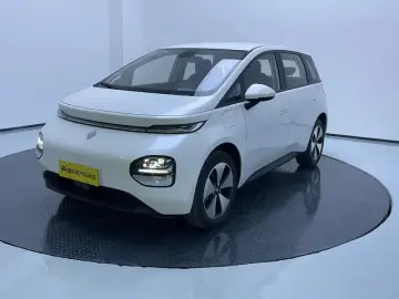 2023 Baojun Cloud с пробегом 66 500 км