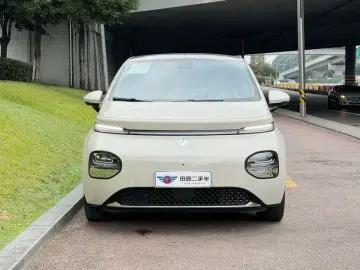 2023 Baojun Cloud с пробегом 31 000 км
