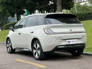 2023 Baojun Cloud с пробегом 31 000 км