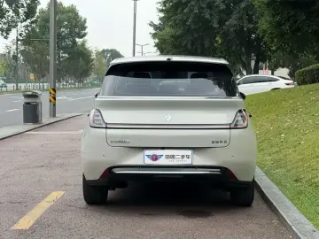 2023 Baojun Cloud с пробегом 31 000 км