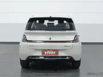2023 Baojun Cloud с пробегом 39 400 км