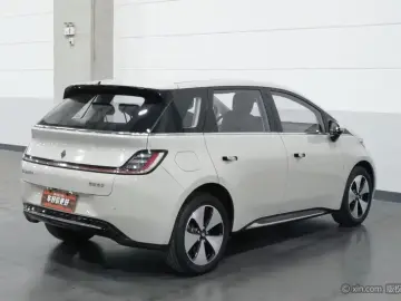 2023 Baojun Cloud с пробегом 39 400 км