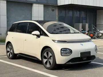 2023 Baojun Cloud с пробегом 38 000 км