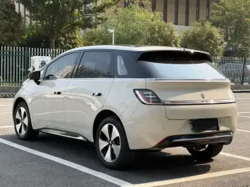 2023 Baojun Cloud с пробегом 38 000 км