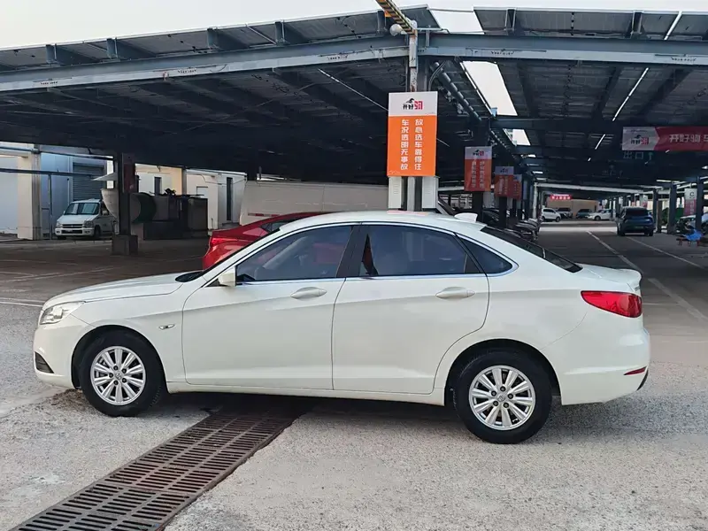 2016 BAIC Senova D50 с пробегом 44 000 км